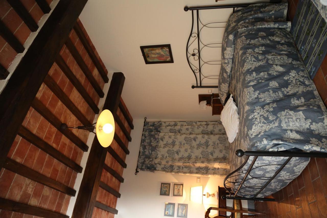 Agriturismo La Scarpaia Ангьяри Экстерьер фото